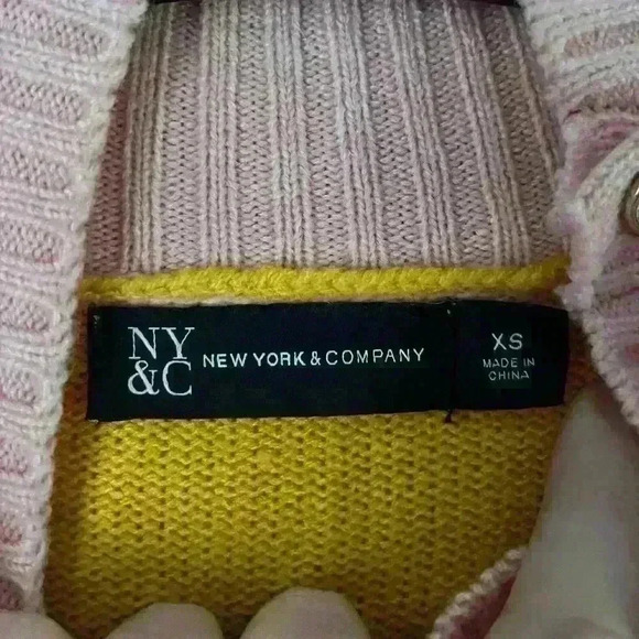 NY & CO rhinestone shoulder colorblock turtleneck sweater size XS - Picture 4 of 12